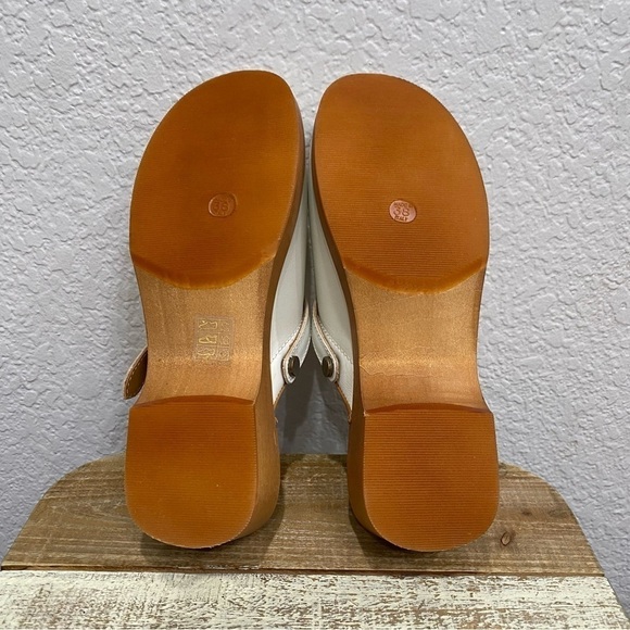 Re / Done 70’s Classic Off White Leather Clogs - Picture 10 of 11